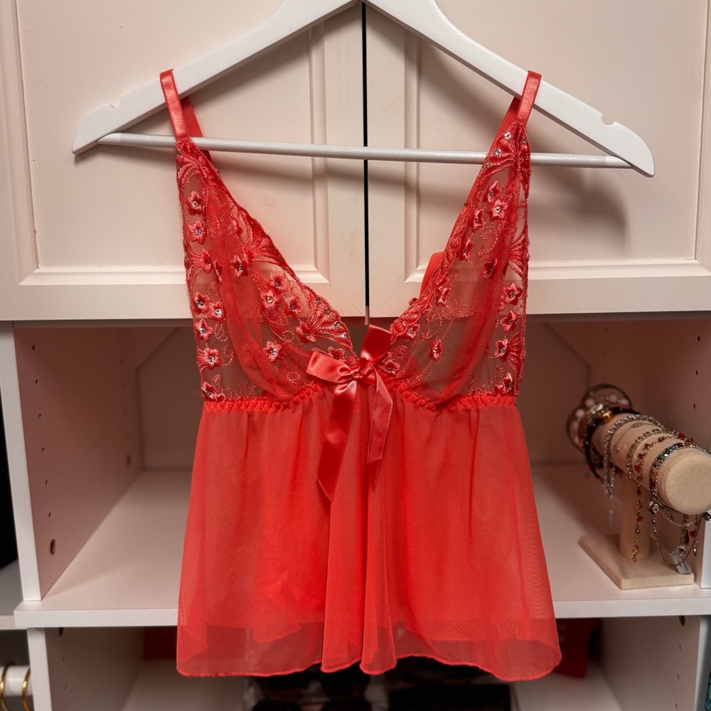 VICTORIAS SECRET TOP